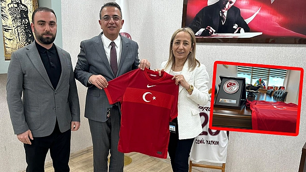 TFF Heyetinden Cemil Yatkın'a ziyaret ve plaket takdimi
