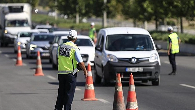 Trafikte yeni dönem: Hız sınırı ve tabelalar değişiyor