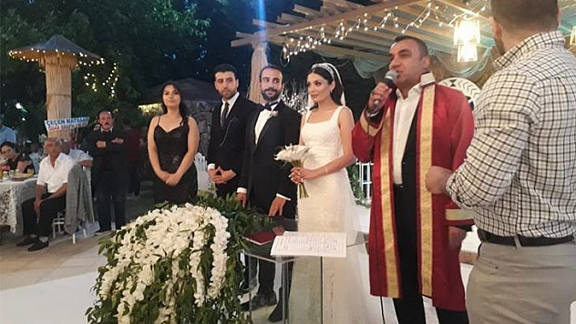 Tunç ve Gündem Ailelerinin Mutlu Günü