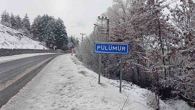 Tunceli 'beyaz' güne uyandı