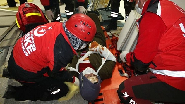 Turgut Özal Tıp Merkezi'nde gerçekleştirilen tatbikat gerçeği aratmadı