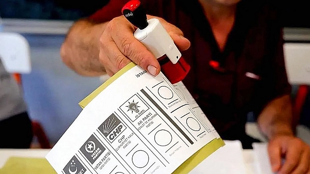 Türkiye'de bugün 3 ilde sandık kuruldu