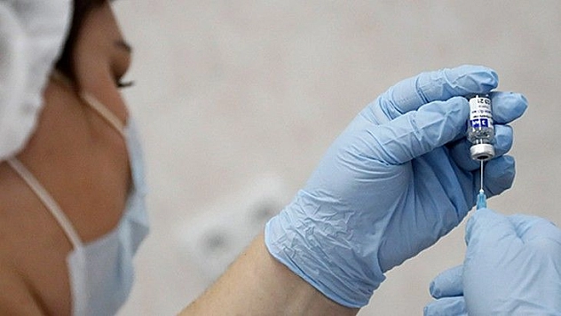 Türkiye'de iki doz Covid-19 aşısı yapılan vatandaş sayısı 10 milyonu geçti!