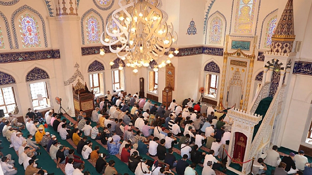 Türkiye'deki En Dindar İller Belli Oldu: Elazığ'ın Sırası Görenleri Şaşırttı