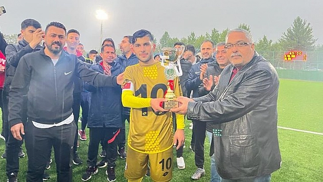 U16'da şampiyon İl Özel İdare