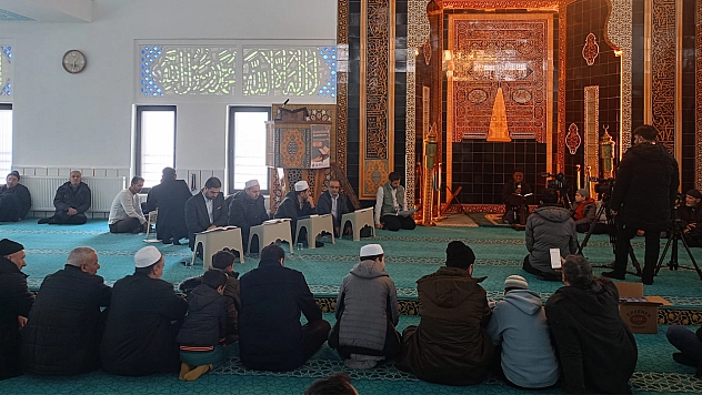 Uluslararası öğrencilerden Kur'an-ı Kerim ziyafeti