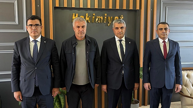 Vakıfbank Bölge Müdürü Tunç ve Hazar Şubesi Müdürü Yurtsevenden, Ahmet Toprak'a ziyaret