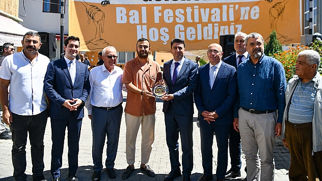 Vali Aygöl: 'Tunceli genelinde 900 tonun üzerinde bal rekoltesi bekleniyor'