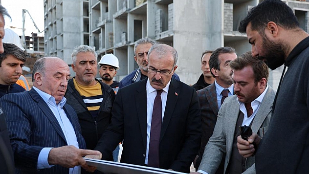 Vali Toraman, Deprem Konutlarını İnceledi