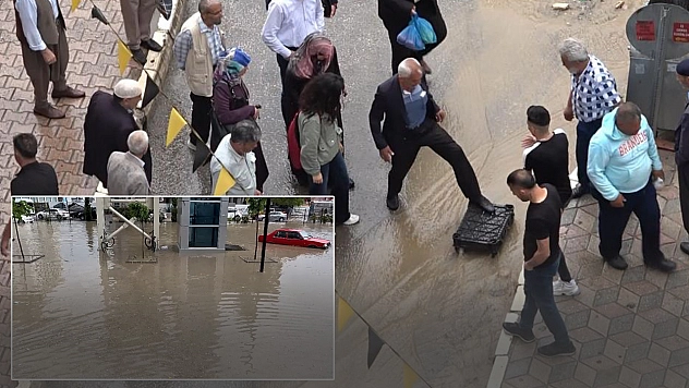 Vatandaşlardan dereye dönen yola 'kasalı' çözüm