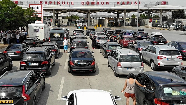 Yabancı plakalı araçlarda yeni dönem: Borç ödenmeden çıkış yok