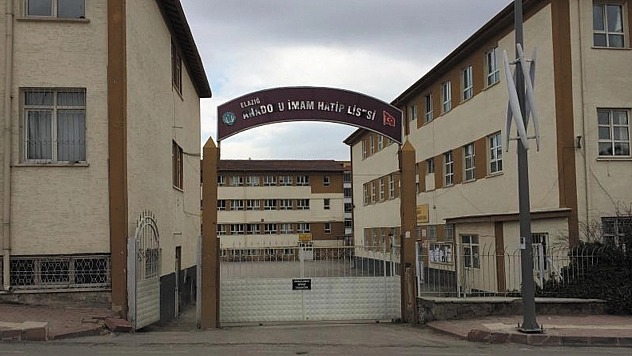Yanlışta Israr Mı?