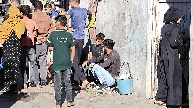 Yatağın altına konulan ısıtıcıdan yangın çıktı