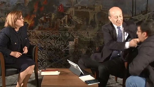 Yazarın, Gazeteci Şiddeti