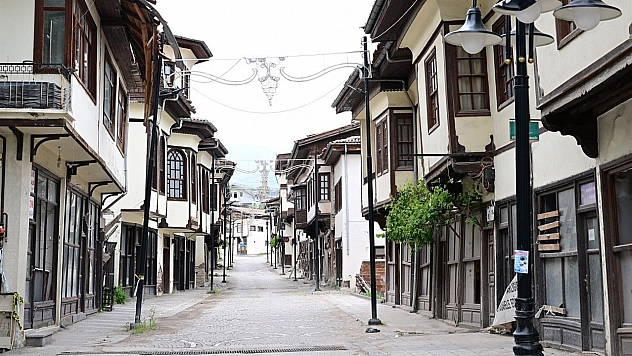 Yeşilyurt Belediyesi ve Kültür Bakanlığı'ndan Lezzet Caddesi için iş birliği