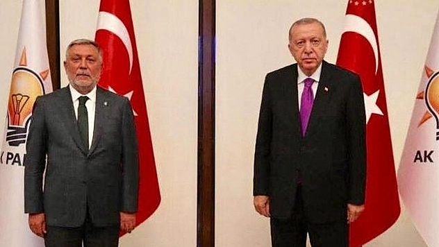 Yıldırım: 'AK Parti, reformlar ve seçim başarılarıyla dolu 21 yılı geride bıraktı'