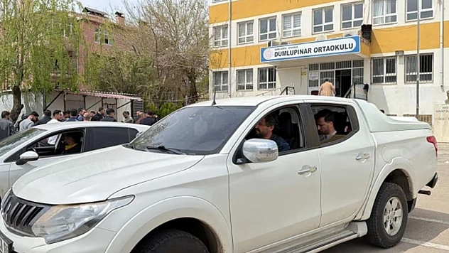 Yine bir okul ve yine bir saldırı