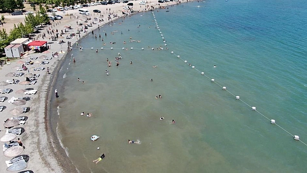 Yüzerken kalp krizi geçiren şahıs hayatını kaybetti