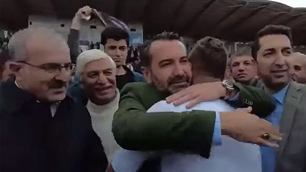 Alkışlar başkan Şerifoğulları'na