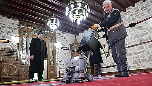 Elazığ'ın Camileri Gül Kokuyor