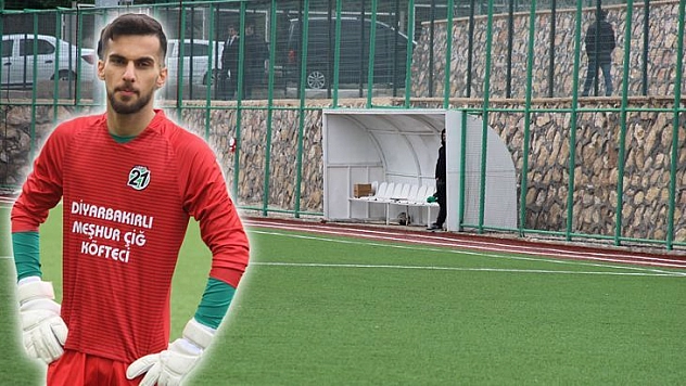 Sakatlanan kaleci, yedeği olmadığı için 65 dakika sahada kaldı