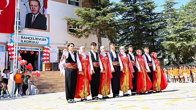 Elazığ'da İlköğretim Haftası coşkuyla kutlandı