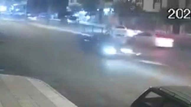 Elazığ'da mucize kurtuluş: Motosikletteki 2 kişi ölümden döndü