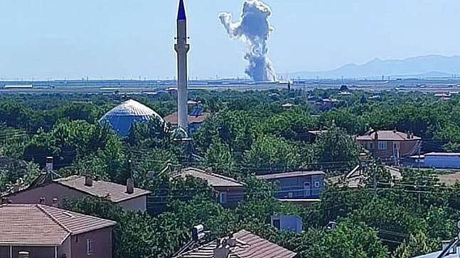 Havai fişek fabrikasında patlama: 1 Ölü, 1 yaralı