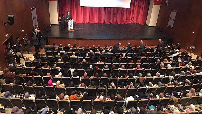 'Başarı Bedel İster' konferansına yoğun ilgi