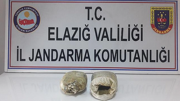 2 ŞÜPHELİ 2,5 KİLOGRAM TOZ ESRARLA YAKALANDI