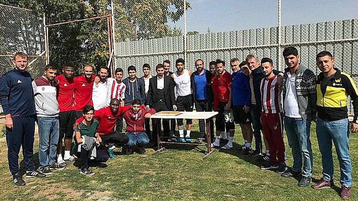 Milliyetçi Elazığsporlular'dan tatlı ziyaret