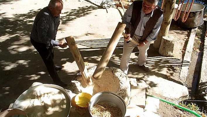 SEZONLUK LEZZET İÇİN TOKMAKLI MESAİ 