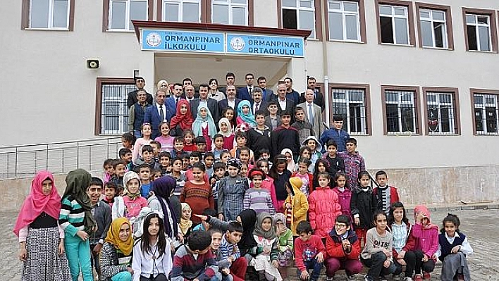 BAŞKAN ALAN ARICAK'TA ÖĞRENCİLERLE BULUŞTU