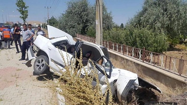 ELAZIĞ'DA TRAFİK KAZASI:2 YARALI