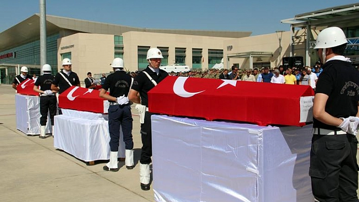 ELAZIĞ ŞEHİTLERİ MEMLEKETLERİNE UĞURLANDI