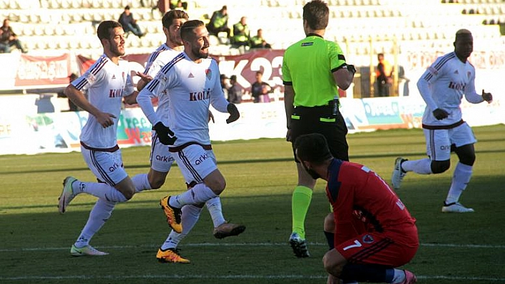 BAYRAM TADINDA BAŞLANGIÇ! 3-0