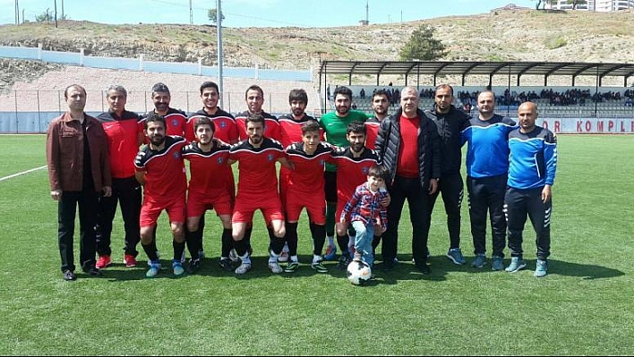 ELAZİZ BELEDİYESPOR ŞAMPİYON OLDU