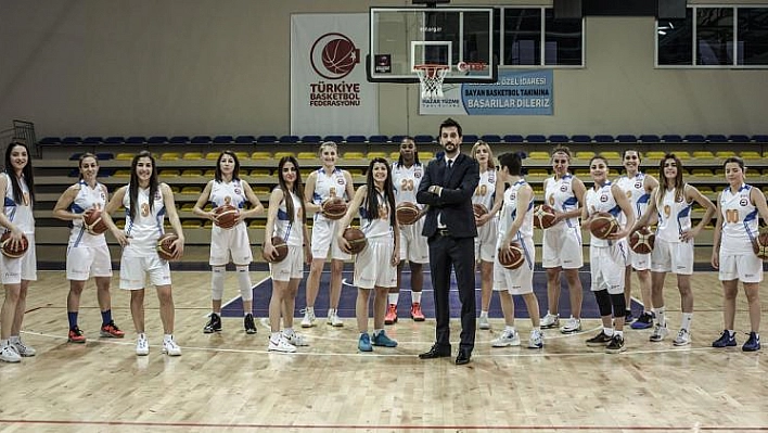 PLAY-OFF AŞKINA HERKES SALONA