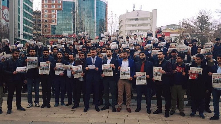 AK GENÇLİK'TEN CHP'YE EVET GAZETESİ