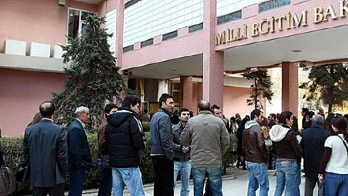 ÖĞRETMEN ATAMALARI İÇİN BAŞVURULAR BAŞLADI 