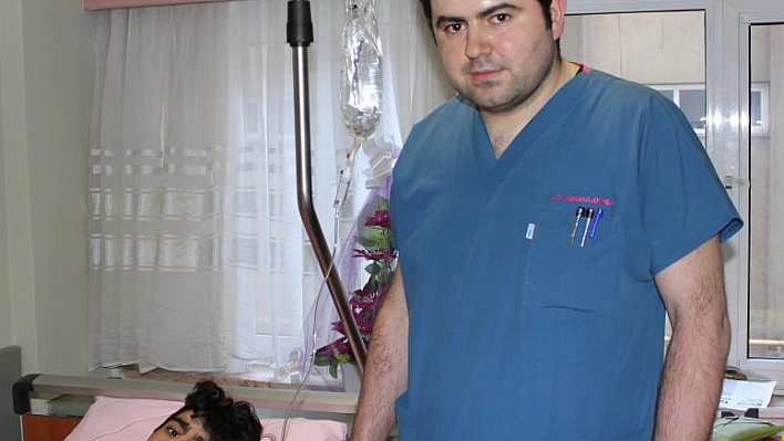 BACAKLARINI İŞ MAKİNESİNE KAPTIRAN GENÇTEN SEVİNDİRİCİ HABER GELDİ