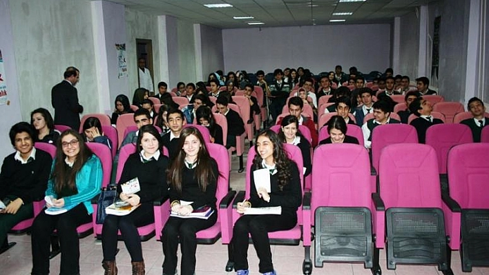 ''Balık Etinin İnsan Sağlığı Açısından Önemi'' Konulu Seminer Düzenlendi