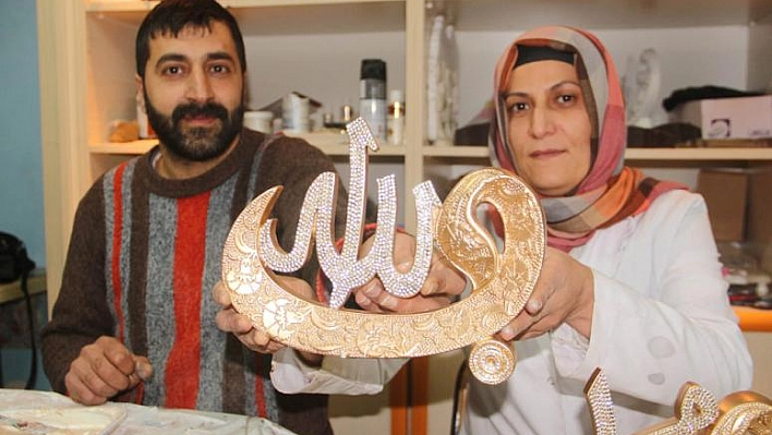 BALKONDA BAŞLADILAR, ATÖLYE KURDULAR