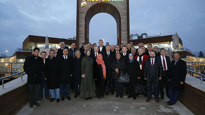 BAŞKAN YANILMAZ, İSTANBUL'DAN GELEN KONUKLARINI KÜLTÜR PARK'TA AĞIRLADI