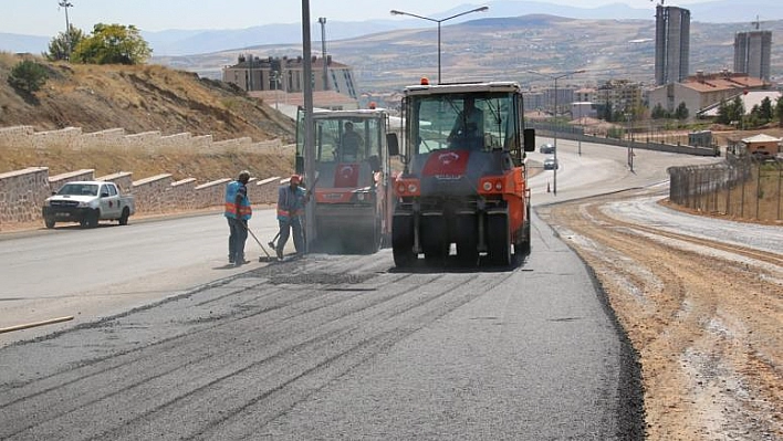 ŞEHİT ÜSTEĞMEN SAMİ ÇİFTÇİ BULVARI YENİLENDİ