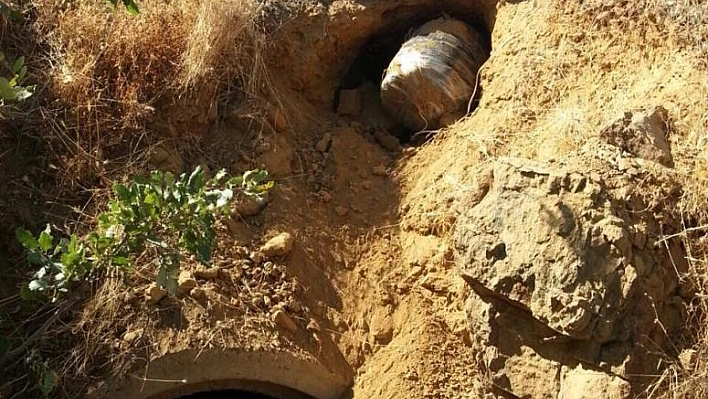 BİRBİRİNE TUZAKLANAN 2 BOMBA İMHA EDİLDİ