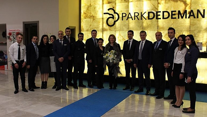 PARK DEDEMAN ELAZIĞ OTEL'DEN 1. YIL KUTLAMASI