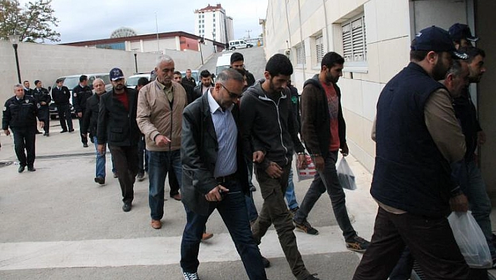 ELAZIĞ'DAKİ KCK/PKK OPERASYONUNDA 12 ŞÜPHELİ ADLİYEYE SEVK EDİLDİ