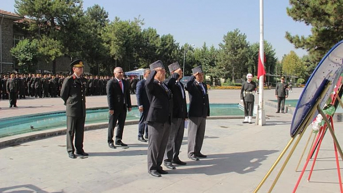 ELAZIĞ'DA GAZİLER GÜNÜ KUTLANDI