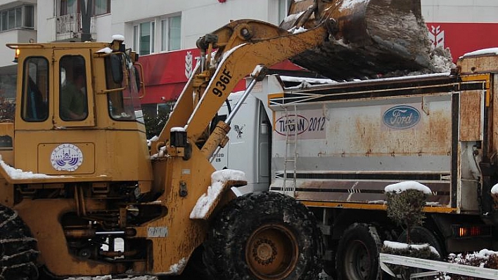 ELAZIĞ'DA 295 KÖY YOLU KAPANDI